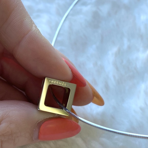 ✈️sold✈️Brand new HERMES CAGE D'H NECKLACE - Picture 4 of 4